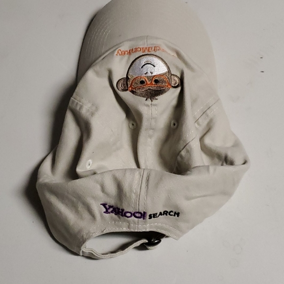 Yahoo! Search Monkey hat - Picture 2 of 3